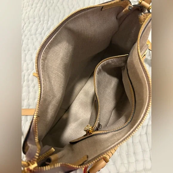 CHLOE
Marcie Medium, Motty Grey Suede - Picture 6 of 16